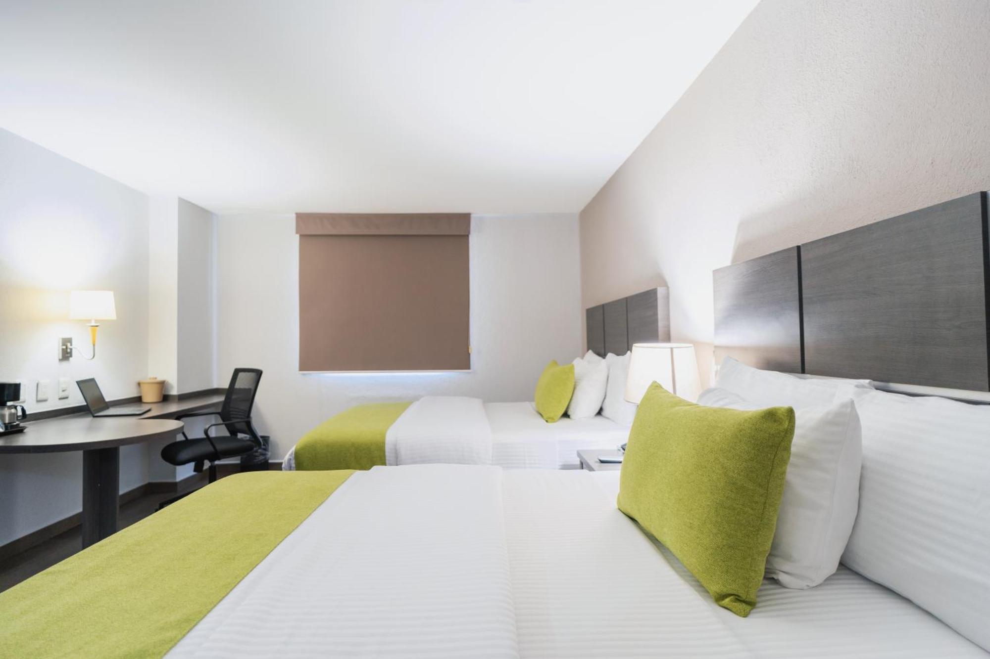 Hotel Bewow Queretaro Exterior photo